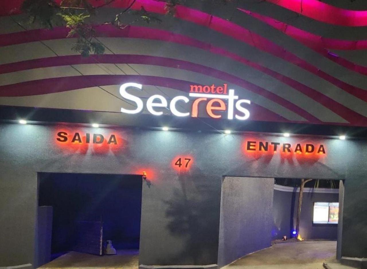 Secrets 3 Love hotel *